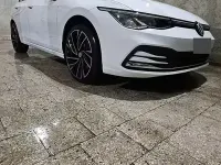 Begagnad VW Golf VIII 150 HK (110 kW) 2022 Vit Halvkombi