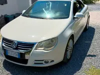 Usata VW Eos 122 CV (89 kW) 2009 Bianco Cabrio