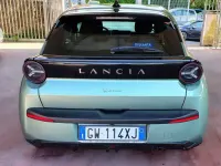 Usata Lancia Ypsilon 101 CV (74 kW) 2024 Verde Utilitaria