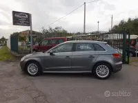 Usado Audi A3 Attraction 110 CV (80 kW) 2016 Gris Berlina