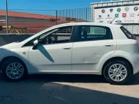 Usata Fiat Punto Lounge 75 CV (55 kW) 2015 Bianco Utilitaria