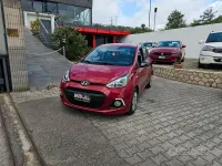 Usata Hyundai i10 Blackline 66 CV (48 kW) 2015 Rosso Utilitaria