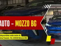 Usata Renault Captur Techno 101 CV (74 kW) 2025 Blu tetto grigio SUV