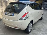 Usata Lancia Ypsilon 95 CV (69 kW) 2015 Utilitaria