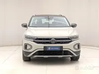 Usata VW T-Roc Style 150 CV (110 kW) 2023 Grigio SUV