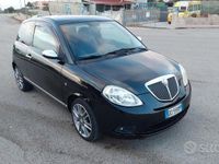 Usata Lancia Ypsilon 90 CV (66 kW) 2006 Nero Utilitaria