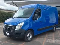 Usata Nissan Interstar Acenta 135 CV (99 kW) 2022 Bluazzurro Furgone