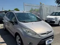 Usata Ford Fiesta Titanium 92 CV (67 kW) 2011 Blu Berlina