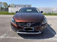 Usata Volvo V60 CC Business Edition 190 CV (139 kW) 2017 Station wagon