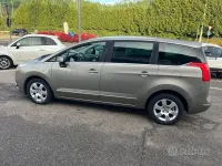 Usata Peugeot 5008 Business-Line 112 CV (82 kW) 2011 Grigio Monovolume