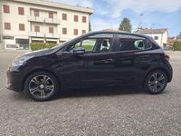 Usata Peugeot 208 Active 68 CV (50 kW) 2015 Utilitaria