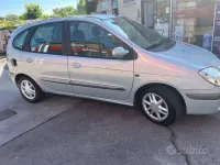 Occasion Renault Scénic 107 PK (78 kW) 2003 Grijs MPV