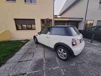 Usata Mini Cooper D 111 CV (81 kW) 2012 Bianco Utilitaria