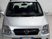 Usata Opel Agila 60 CV (44 kW) 2007 Argento Utilitaria