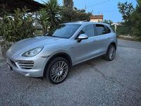 Usata Porsche Cayenne 239 CV (175 kW) 2011 Grigio SUV