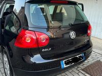 Usata VW Golf V 105 CV (77 kW) 2004 Nero Utilitaria