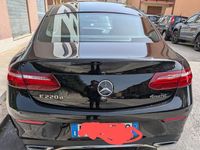 Usata Mercedes E220 Premium 194 CV (142 kW) 2019 Nero Coupé