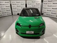 Usata Renault 5 E-Tech Komfort 110 kW (150 CV) 2025 Verde chiaro