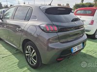 Usata Peugeot 208 GT 100 CV (73 kW) 2021 Grigio Utilitaria
