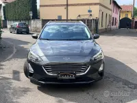 Usata Ford Focus 120 CV (88 kW) 2020 Grigio Station wagon
