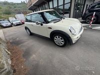 Usata Mini One D 75 CV (55 kW) 2004 Beige Utilitaria