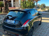 Usata Lancia Ypsilon 95 CV (69 kW) 2015 Nero Utilitaria