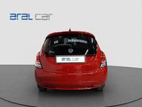 Usata Lancia Ypsilon Gold 70 CV (51 kW) 2023 Rosso pastello Utilitaria