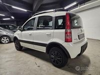 Usata Fiat Panda 4x4 Climbing 69 CV (50 kW) 2010 Bianco Utilitaria