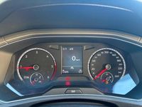 Usata VW T-Roc Business 116 CV (85 kW) 2020 Grigio SUV