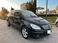 Usata Mercedes B160 95 CV (69 kW) 2012 Nero Utilitaria
