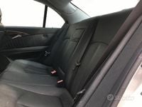 Usata Mercedes E270 Avantgarde 177 CV (130 kW) 2002 Grigio Berlina