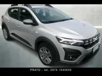 Usata Dacia Sandero Expression 100 CV (73 kW) 2023 Grigio chiaro Utilitaria