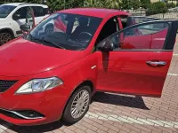 Usata Lancia Ypsilon Silver 69 CV (50 kW) 2016 Utilitaria