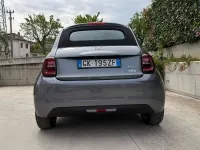 Usata Fiat 500e Icon 42 kW (58 CV) 2022 Grigio Cabrio