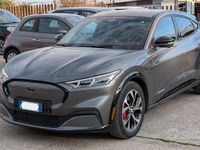 Usata Ford Mustang Premium 269 CV (197 kW) 2023 Grigio cemento Coupé