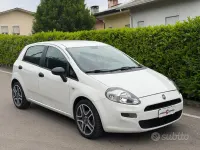 Occasion Fiat Punto Street 95 ch (69 kW) 2014 Blanc Citadine