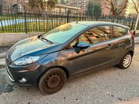 Usata Ford Fiesta 97 CV (71 kW) 2009 Grigio Berlina