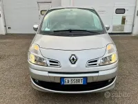 Usata Renault Modus 75 CV (55 kW) 2010 Grigio Monovolume