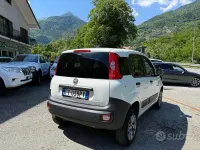 Usata Fiat Panda 4x4 Pop 85 CV (62 kW) 2019 Bianco Utilitaria