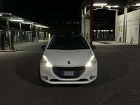 Usata Peugeot 208 Access 68 CV (50 kW) 2014 Utilitaria