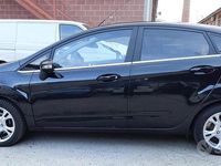 Usata Ford Fiesta 100 CV (73 kW) 2015 Nero Berlina