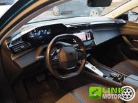Usado Peugeot 308 Allure 131 CV (96 kW) 2022 Azul Familiar