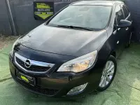 Usata Opel Astra 110 CV (80 kW) 2012 Nero Station wagon
