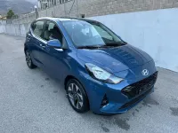 Nuova Hyundai i10 63 CV (46 kW) 2025 Vibrant blue micalizzato Utilitaria