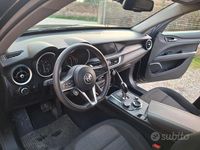 Usata Alfa Romeo Stelvio 190 CV (139 kW) 2019 Nero SUV