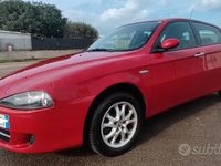 Usata Alfa Romeo 147 120 CV (88 kW) 2009 Rosso Utilitaria
