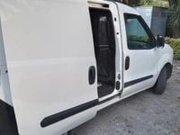 Usata Fiat Doblò 85 CV (62 kW) 2011 Bianco Monovolume