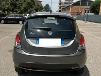 Usata Lancia Ypsilon 69 CV (50 kW) 2014 Grigio Utilitaria
