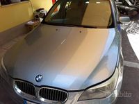 Usata BMW 535 272 CV (200 kW) 2006 Grigio Station wagon