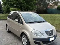 Usata Lancia Musa 95 CV (69 kW) 2005 Monovolume